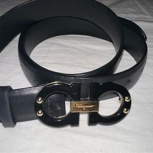 Salvatore Ferragamo women’s belt. Size 90. Fits up to size 70.